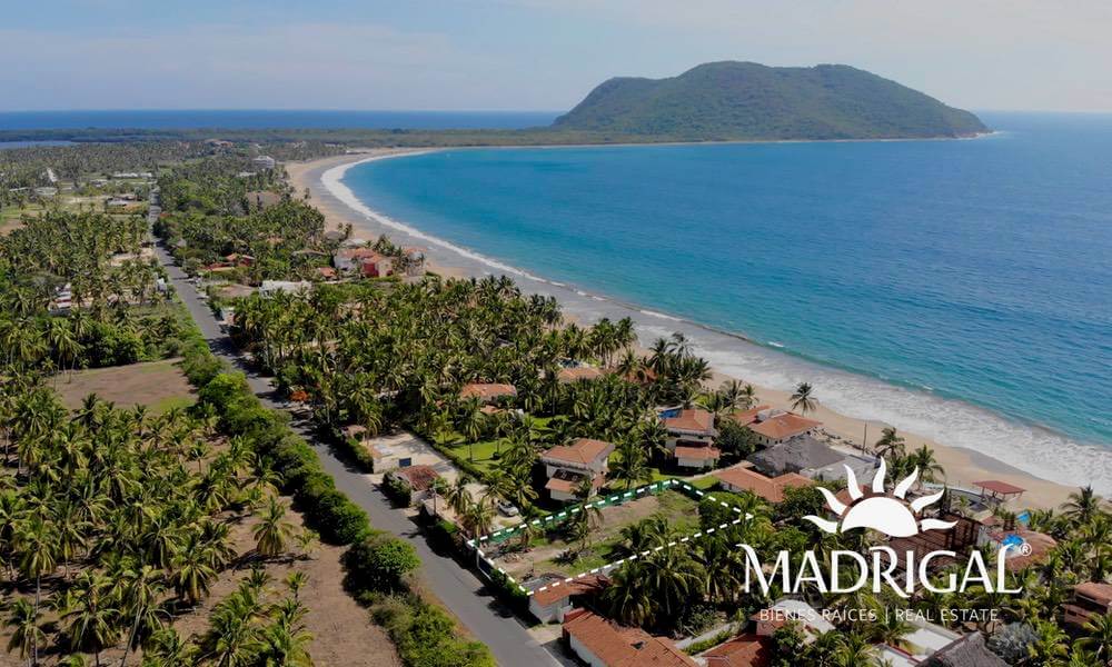 Preventa Villas Solecito, Villa en venta con acceso al mar en Playa Blanca Zihuatanejo