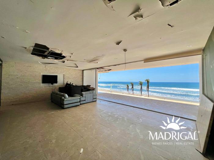 Baja de precio | Costa Real, departamento en venta en Playa Diamante Acapulco, frente a playa