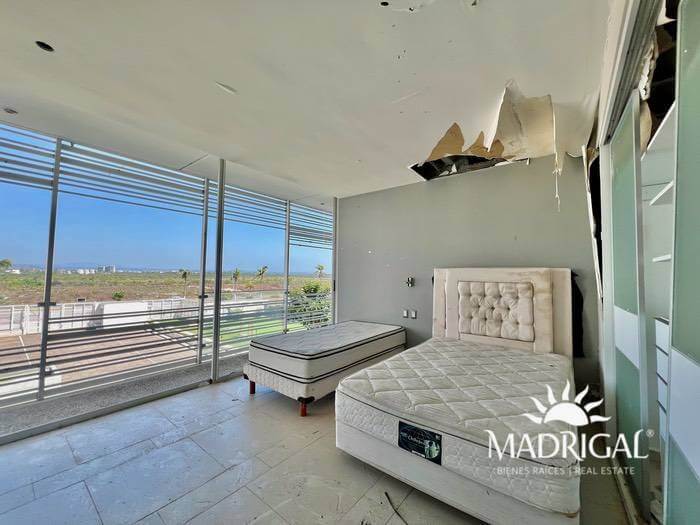 Baja de precio | Costa Real, departamento en venta en Playa Diamante Acapulco, frente a playa