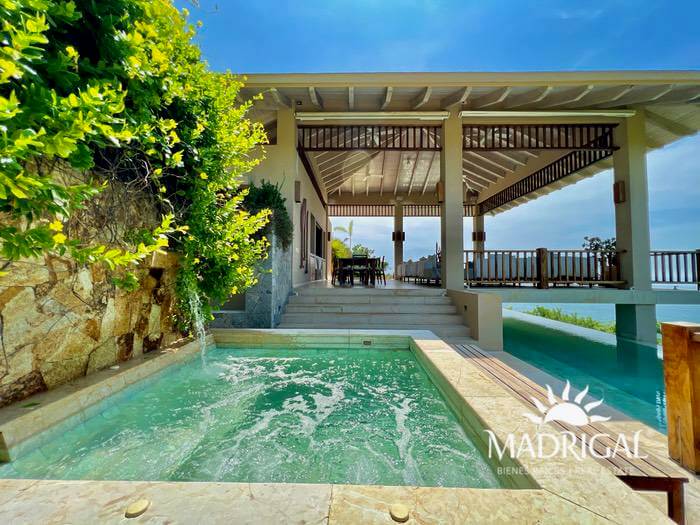 Villa Manai, Villa en Venta en Cabo Márquez Acapulco