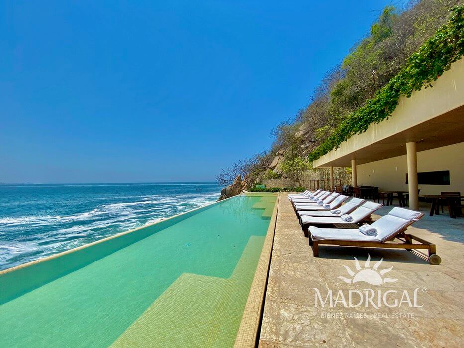 Manai, Villa for Sale at Riscos Cabo Márquez Acapulco 