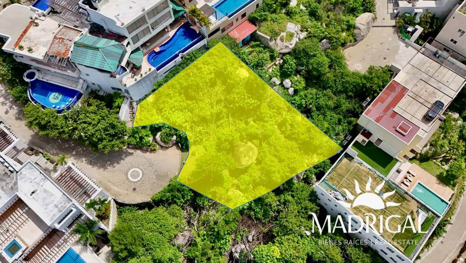 Land for sale, 795 m2 in Real Diamante with a view of Puerto Marqués Bay.