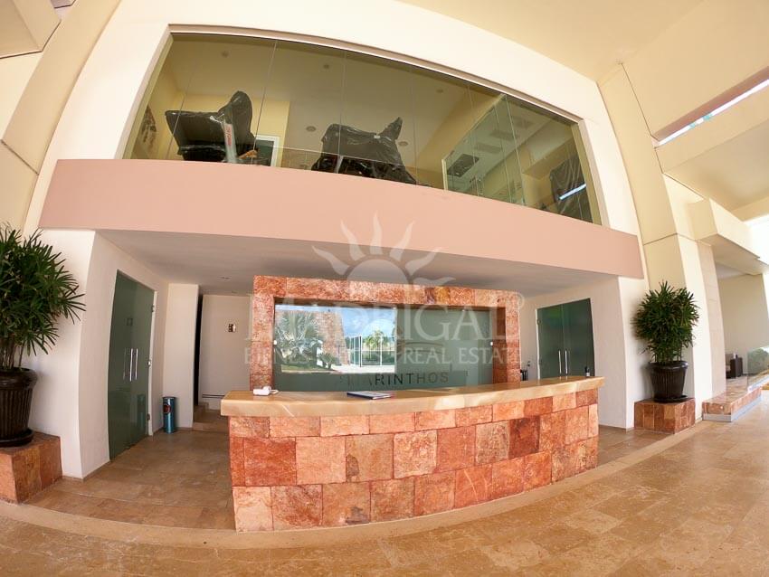 Apartment for sale in the Amarinthos condominium in Acapulco, in the Playa Diamante area