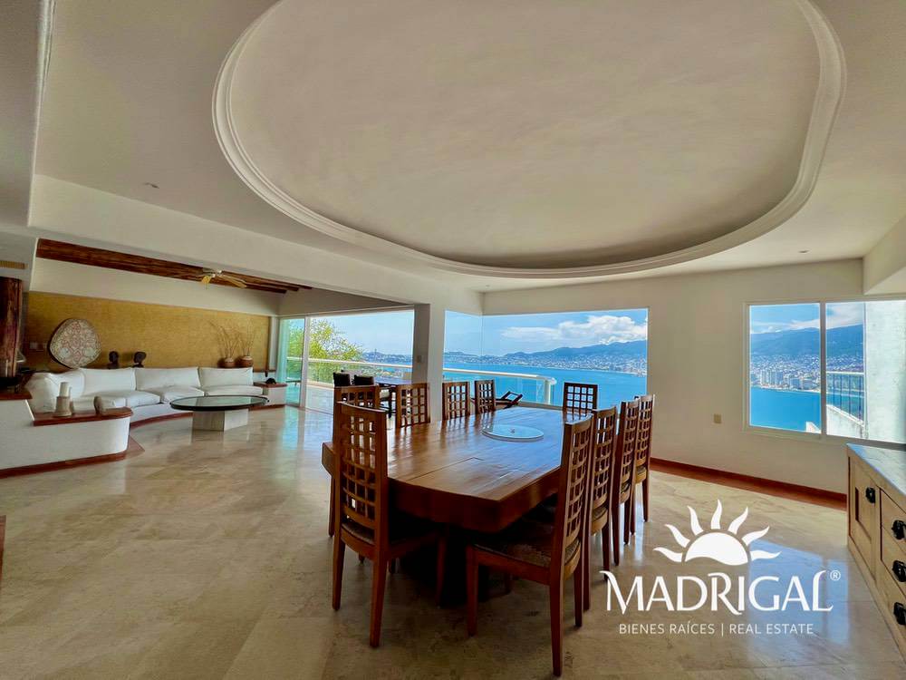 Exclusivo departamento en venta el Joyas de Brisasmar en Acapulco con la mejor vista a la bahía