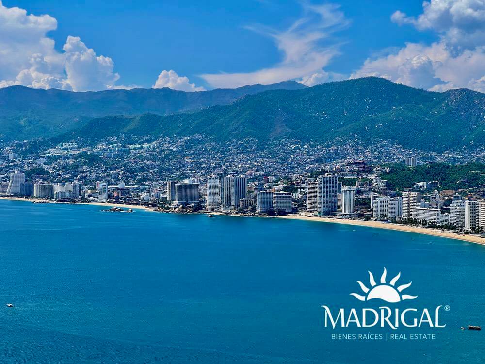 Exclusivo departamento en venta el Joyas de Brisasmar en Acapulco con la mejor vista a la bahía