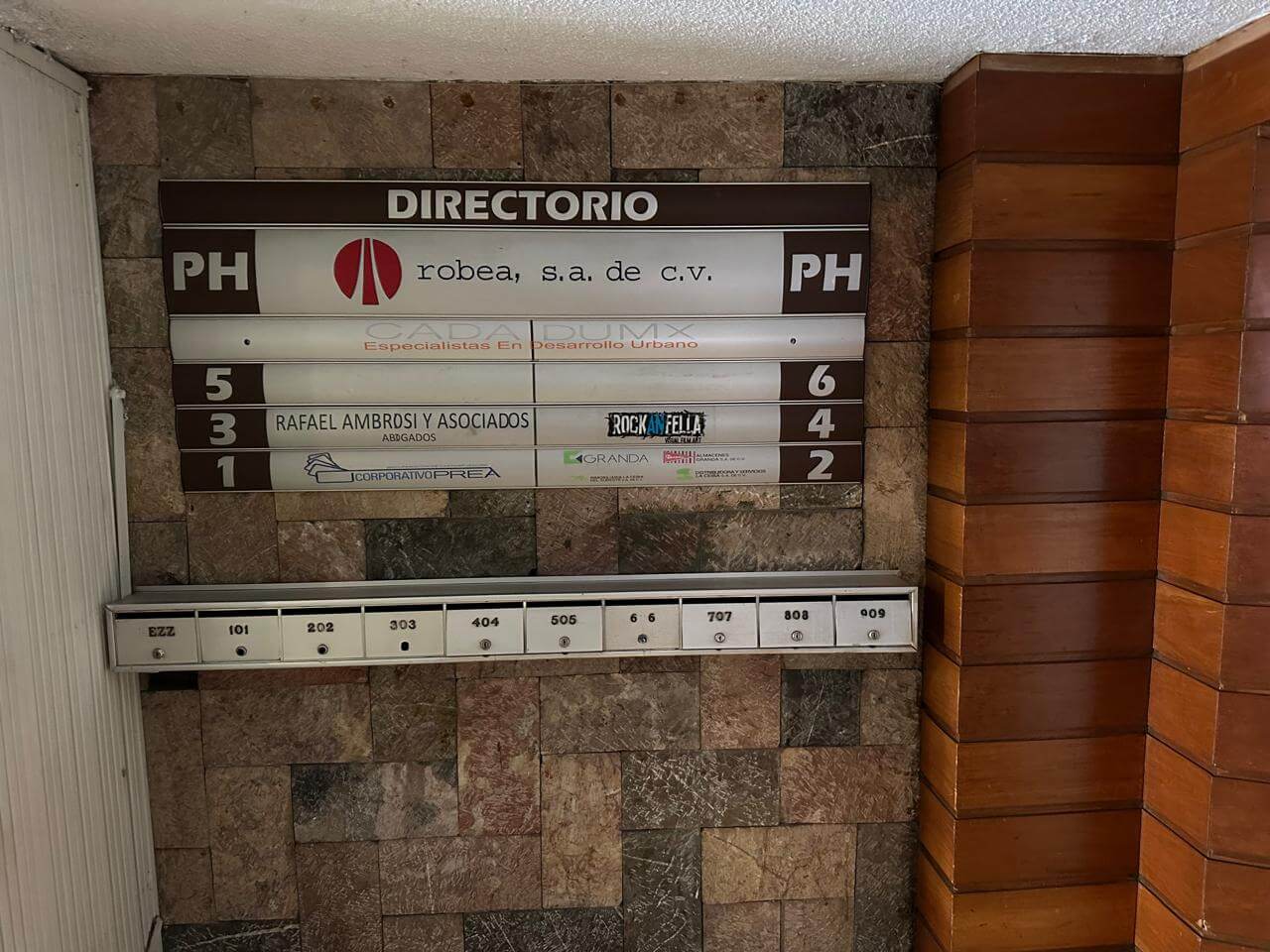 Edificio en venta de 10 niveles en esquina colonia Anzures en CDMX 