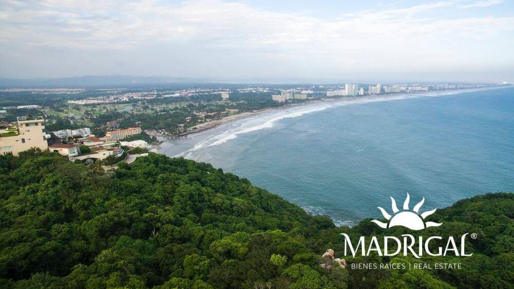 Balkones al Mar terrenos en venta de 509 m2 a 850 m2 en los Riscos en Acapulco con vista a playa diamante