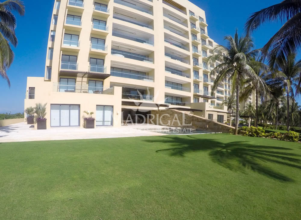 El Palmar Tres Vidas | Departamento en Nivel jardín con amplio jardín con acceso al mar 