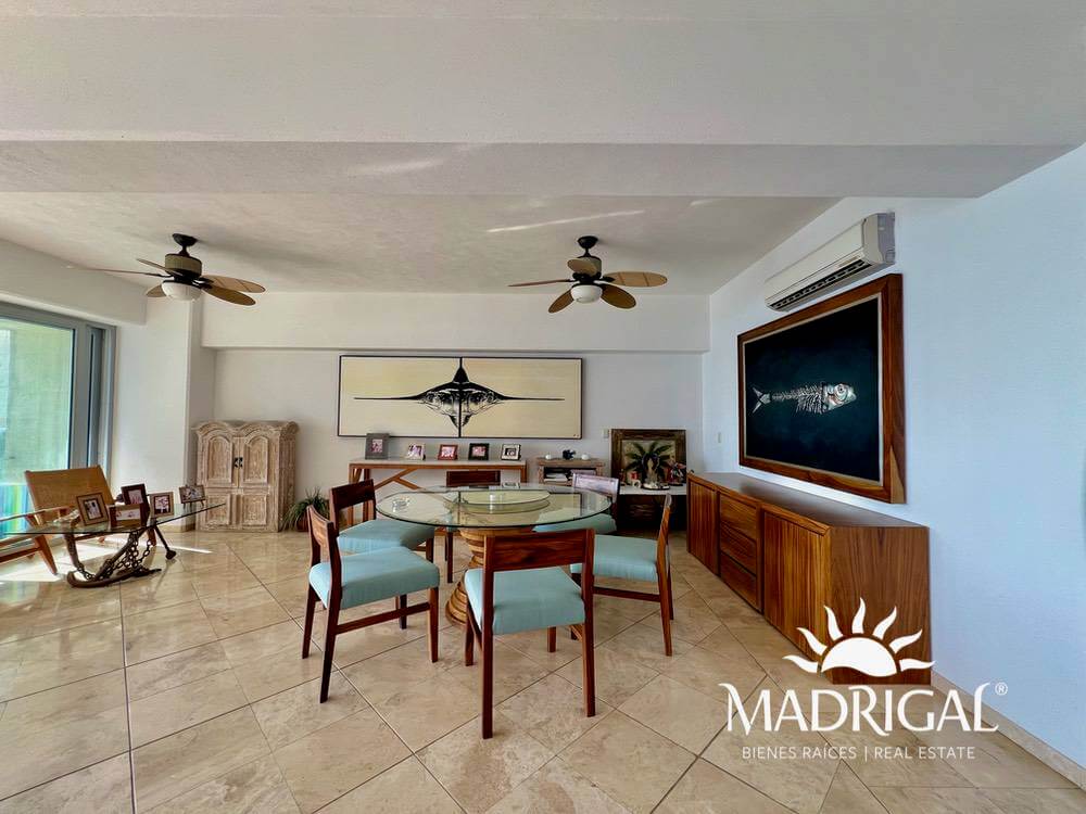 Real del Mar | Beachfront apartment for sale in Acapulco Bay