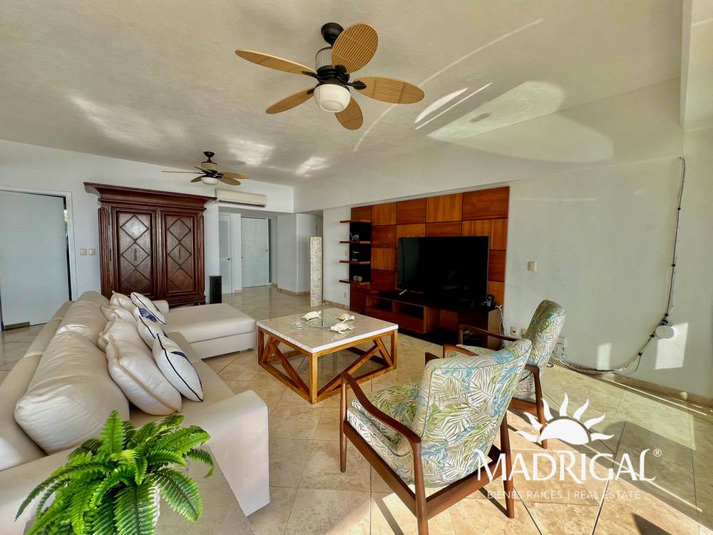 Real del Mar | Beachfront apartment for sale in Acapulco Bay