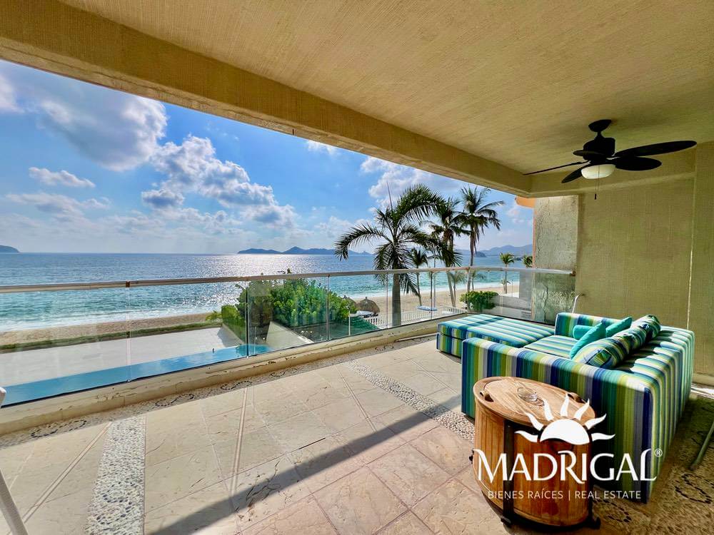 Real del Mar | Beachfront apartment for sale in Acapulco Bay