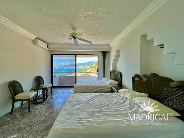 &&& Beautiful oceanfront house available in Acapulco's exclusive Marina Brisas