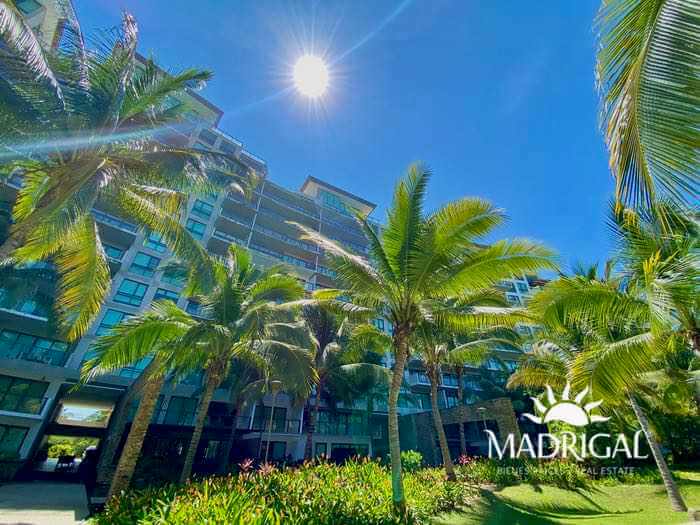 Penthouse for sale in Playa Diamante, La Isla Condominium, Emerald Tower