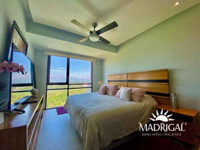 Penthouse a la venta en Playa Diamante, Condominio La Isla Torre Emerald