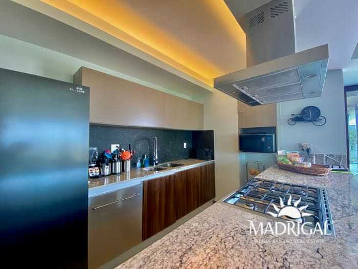 Penthouse a la venta en Playa Diamante, Condominio La Isla Torre Emerald