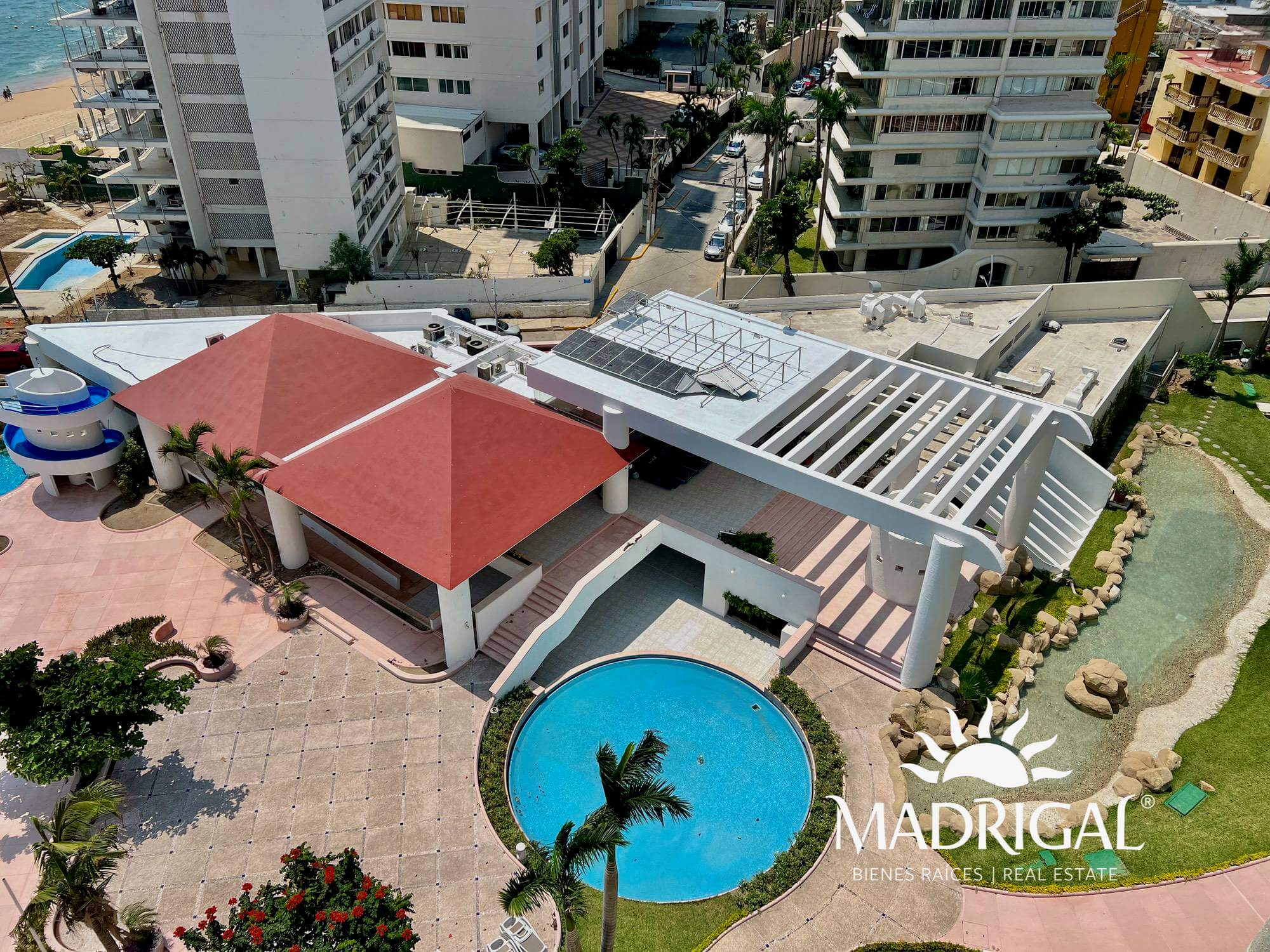 Apartment for sale in Acapulco Bay beachfront, Century Resort