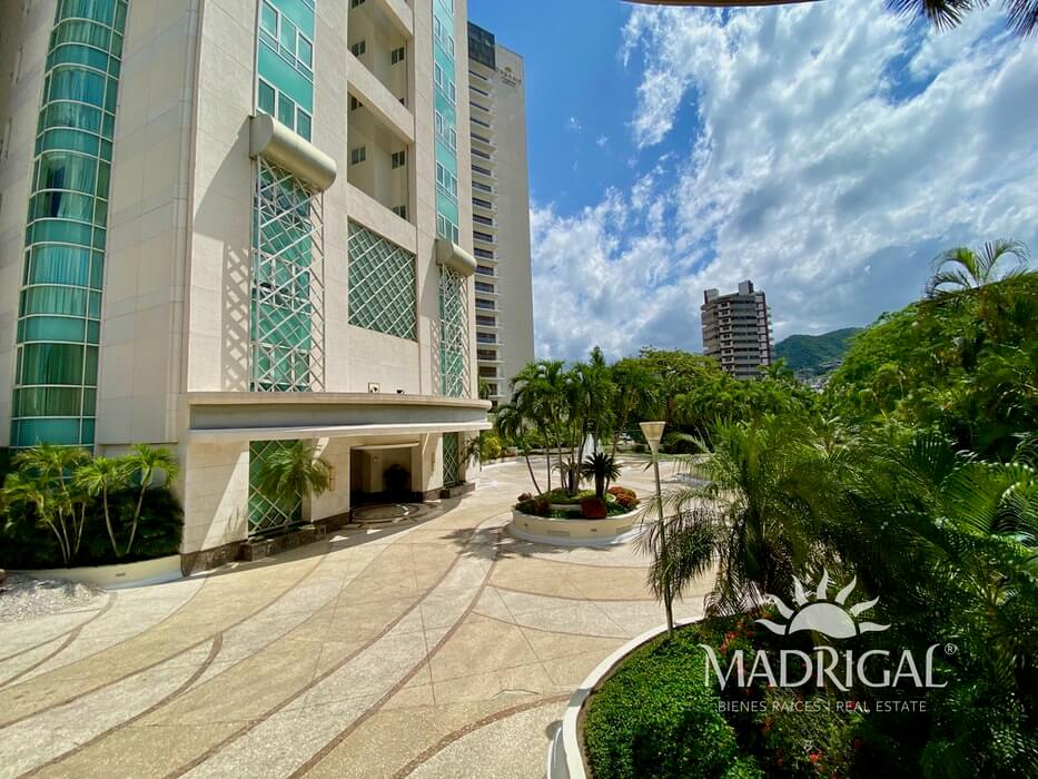 Costa Victoria | Departamento en venta en Acapulco con vista a la bahía