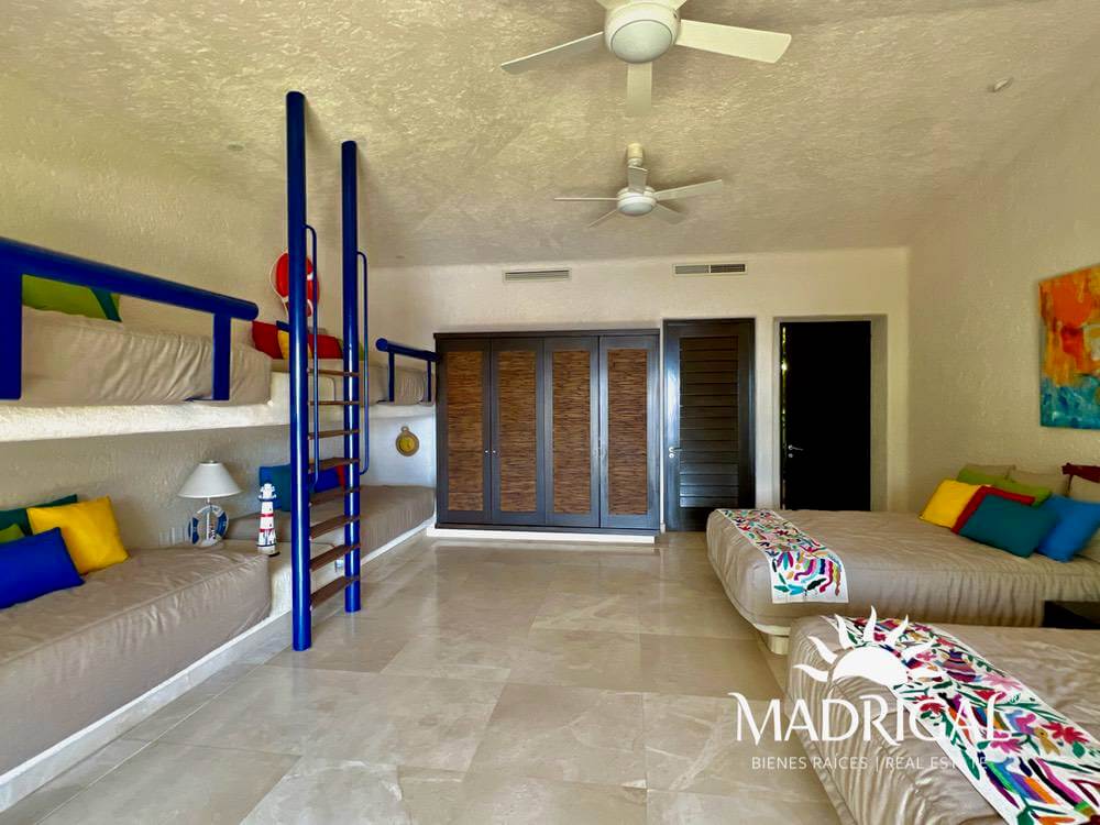 Exclusiva casa a la venta en el Fraccionamiento Residencial la Cima en Acapulco