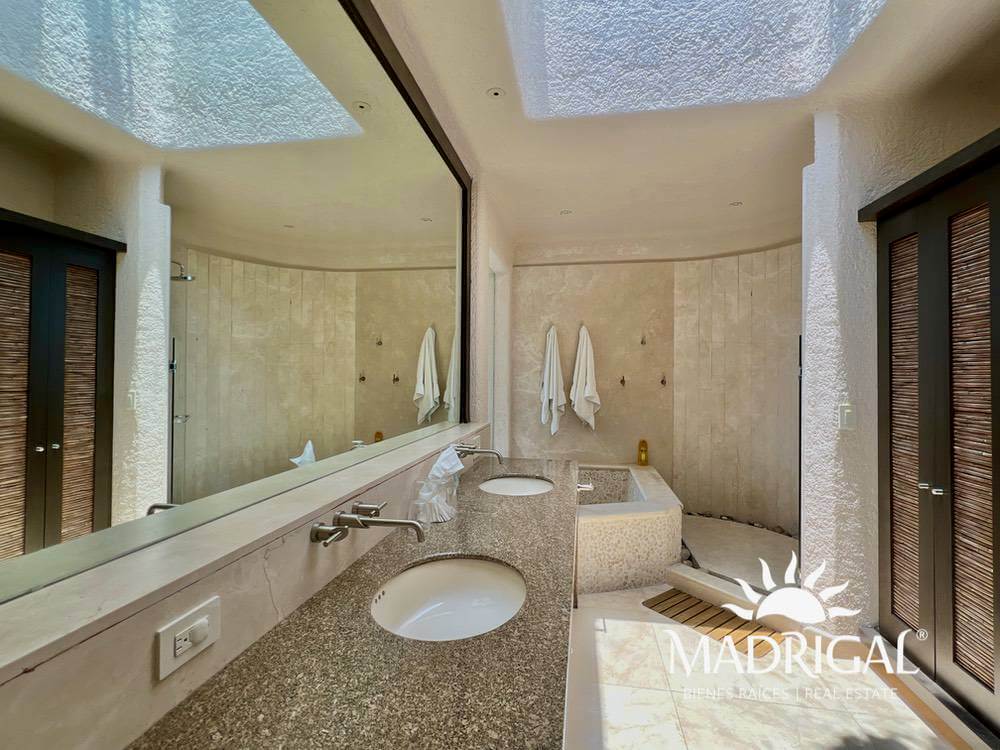 Exclusiva casa a la venta en el Fraccionamiento Residencial la Cima en Acapulco