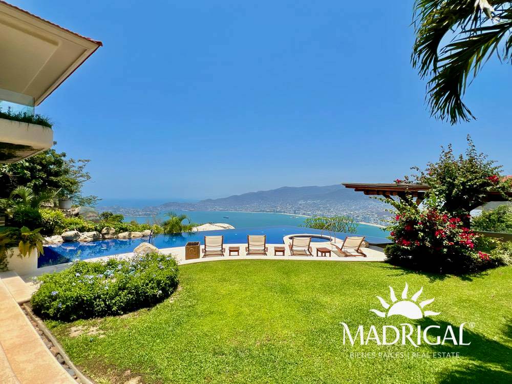 Exclusiva casa a la venta en el Fraccionamiento Residencial la Cima en Acapulco