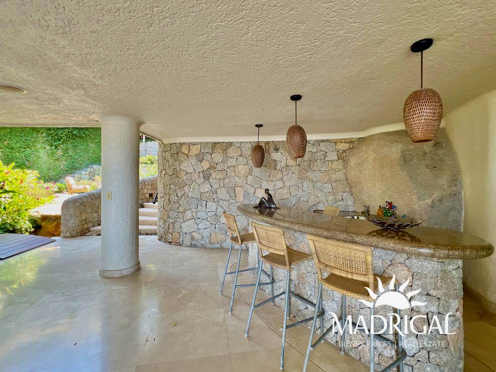 Exclusiva casa a la venta en el Fraccionamiento Residencial la Cima en Acapulco