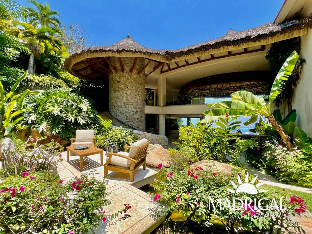 Exclusiva casa a la venta en el Fraccionamiento Residencial la Cima en Acapulco