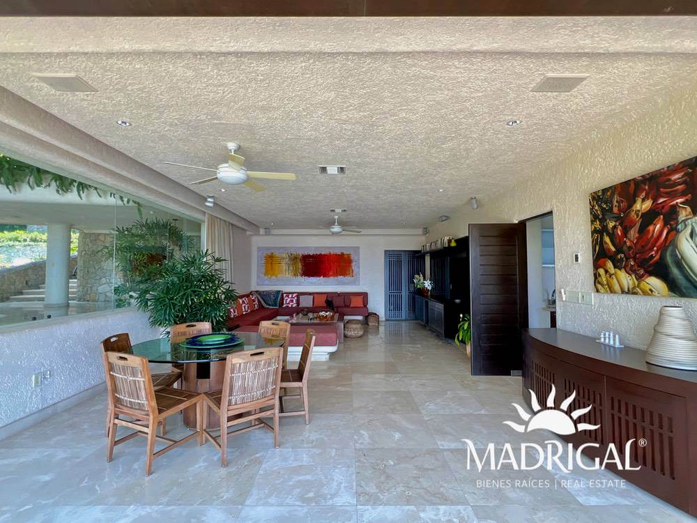 Exclusiva casa a la venta en el Fraccionamiento Residencial la Cima en Acapulco