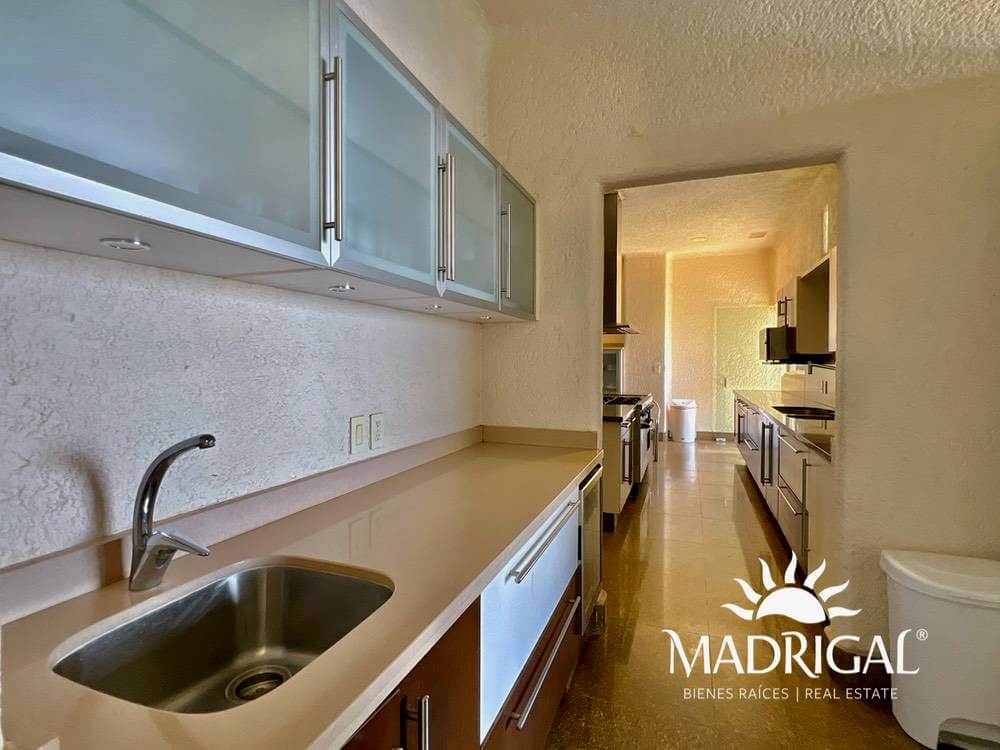Exclusiva casa a la venta en el Fraccionamiento Residencial la Cima en Acapulco