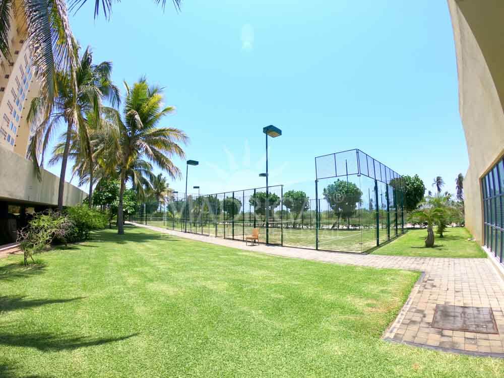 El Palmar Tres Vidas | Amplio departamento en venta frente a playa con amplia terraza