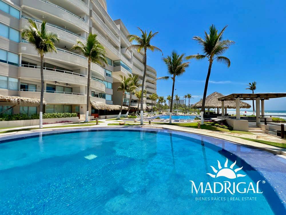 Penthouse en el condominio Vidamar 2 frente al mar