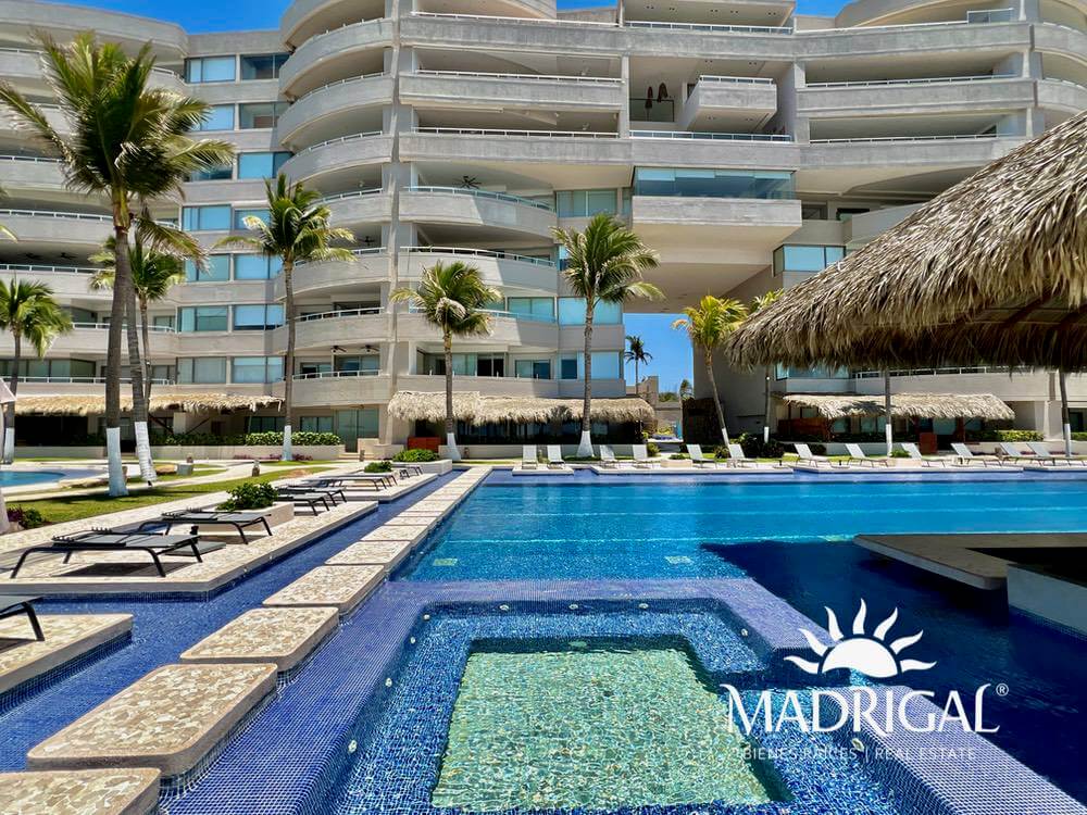 Penthouse en el condominio Vidamar 2 frente al mar