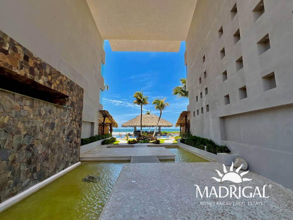 Penthouse en el condominio Vidamar 2 frente al mar