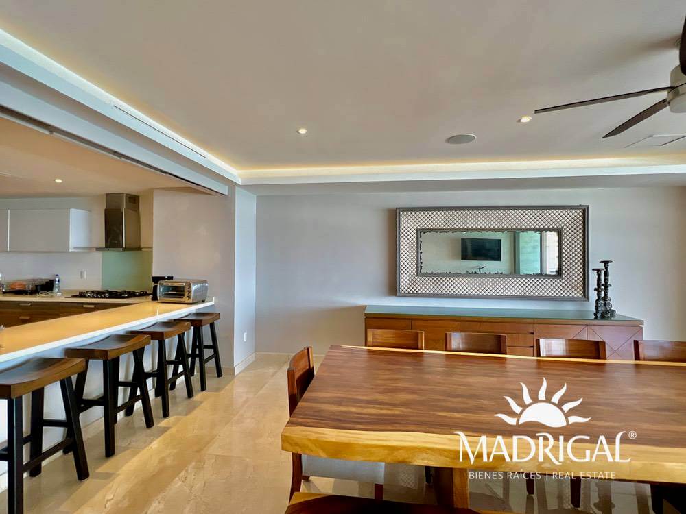 Penthouse en el condominio Vidamar 2 frente al mar