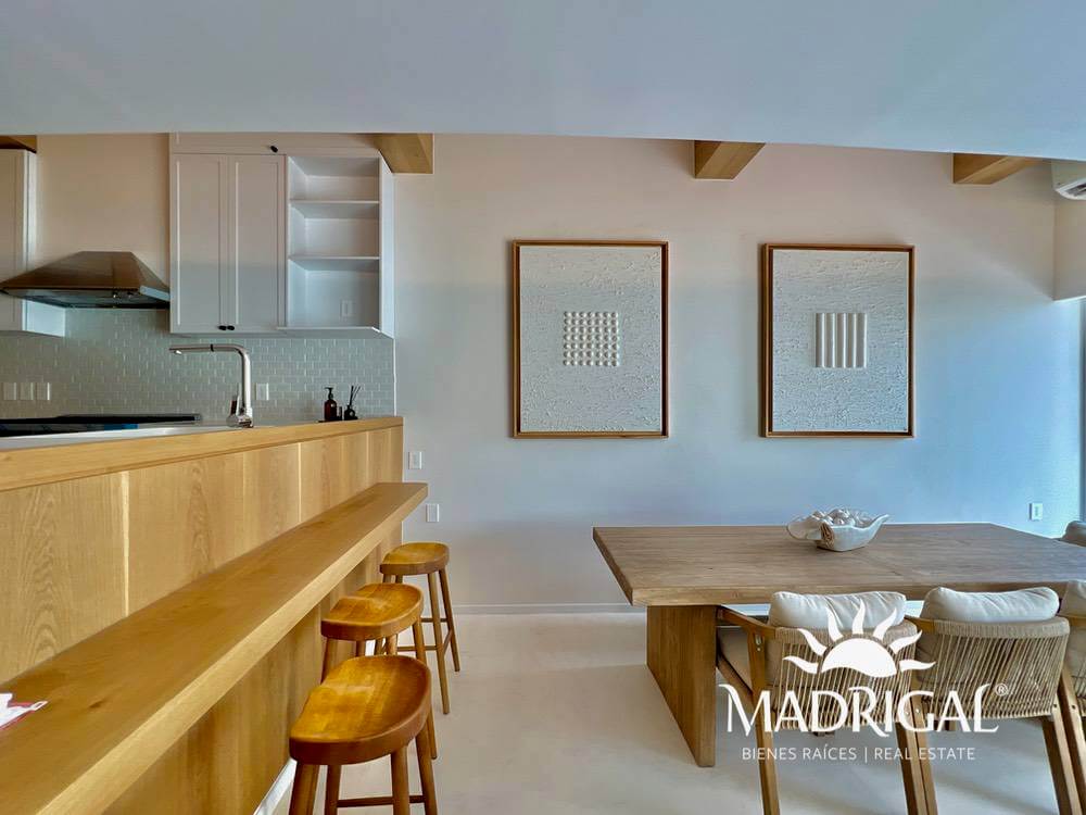 Villas Alejandra - Pent House en venta en Brisas Guitarrón Acapulco frente a playa