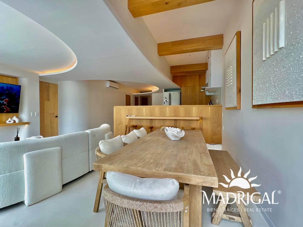 Villas Alejandra - Pent House en venta en Brisas Guitarrón Acapulco frente a playa