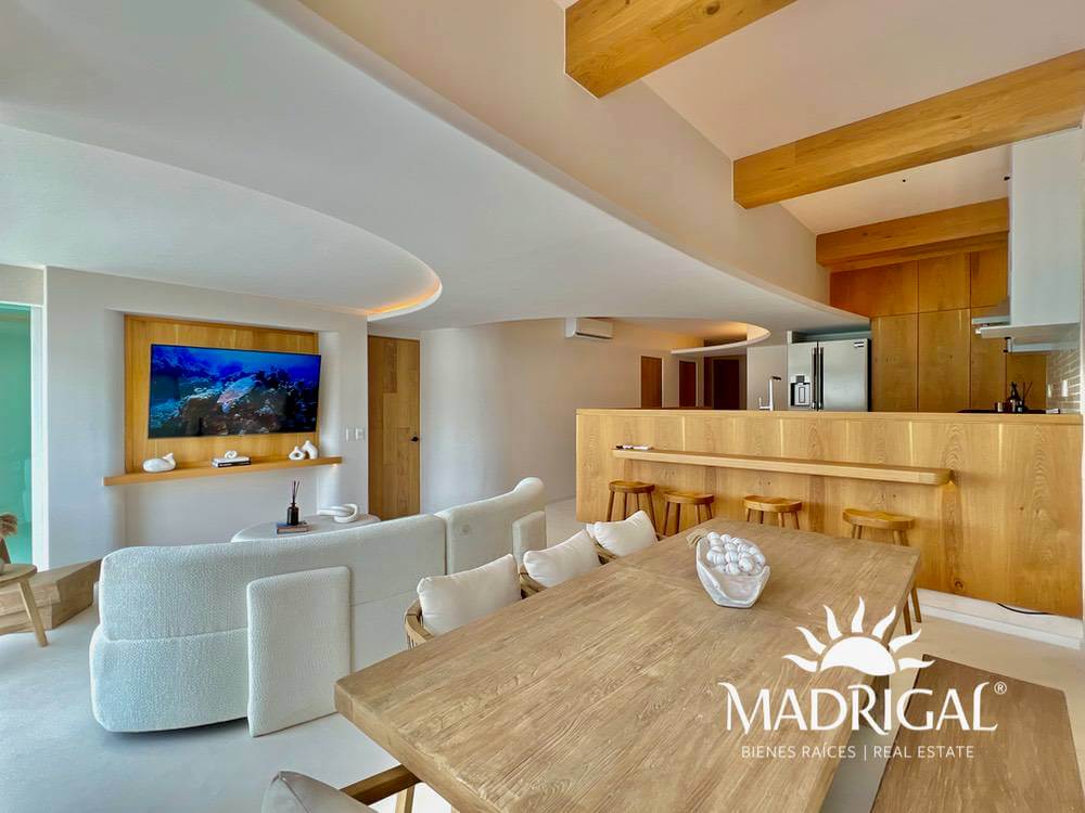 Villas Alejandra - Pent House en venta en Brisas Guitarrón Acapulco frente a playa
