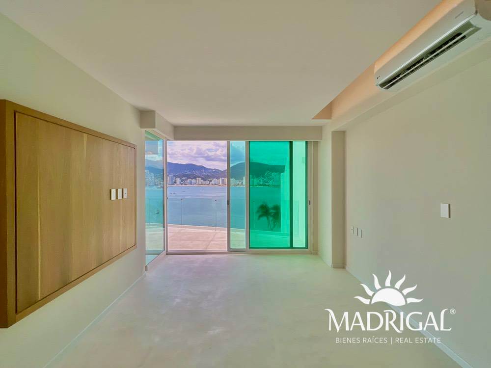 Villas Alejandra - Pent House en venta en Brisas Guitarrón Acapulco frente a playa