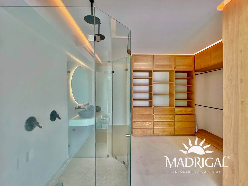 Villas Alejandra - Pent House en venta en Brisas Guitarrón Acapulco frente a playa