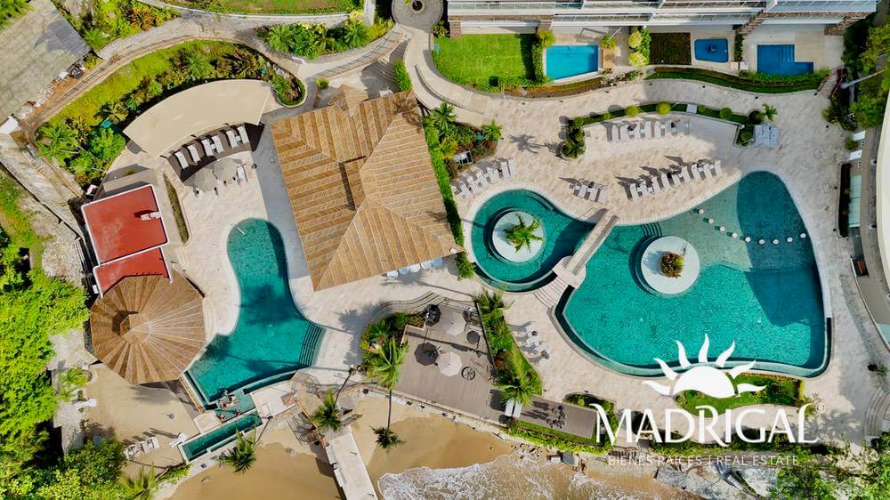 Villas Alejandra - Pent House en venta en Brisas Guitarrón Acapulco frente a playa