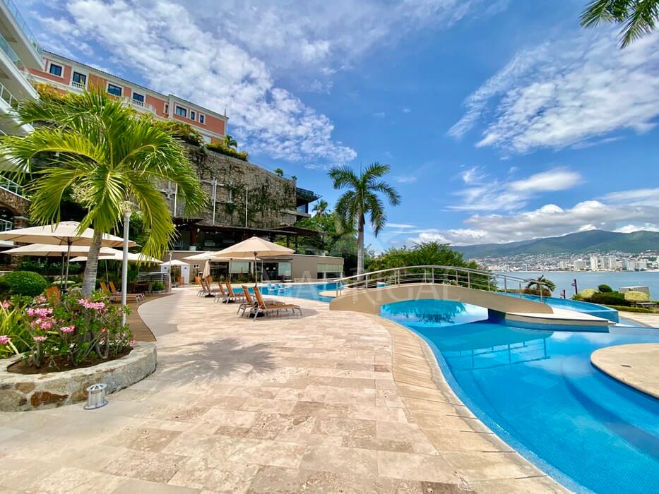 Villas Alejandra - Pent House en venta en Brisas Guitarrón Acapulco frente a playa