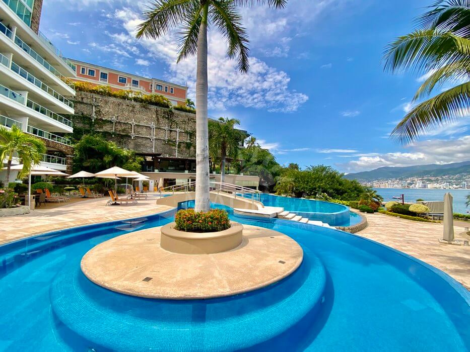 Villas Alejandra - Pent House en venta en Brisas Guitarrón Acapulco frente a playa