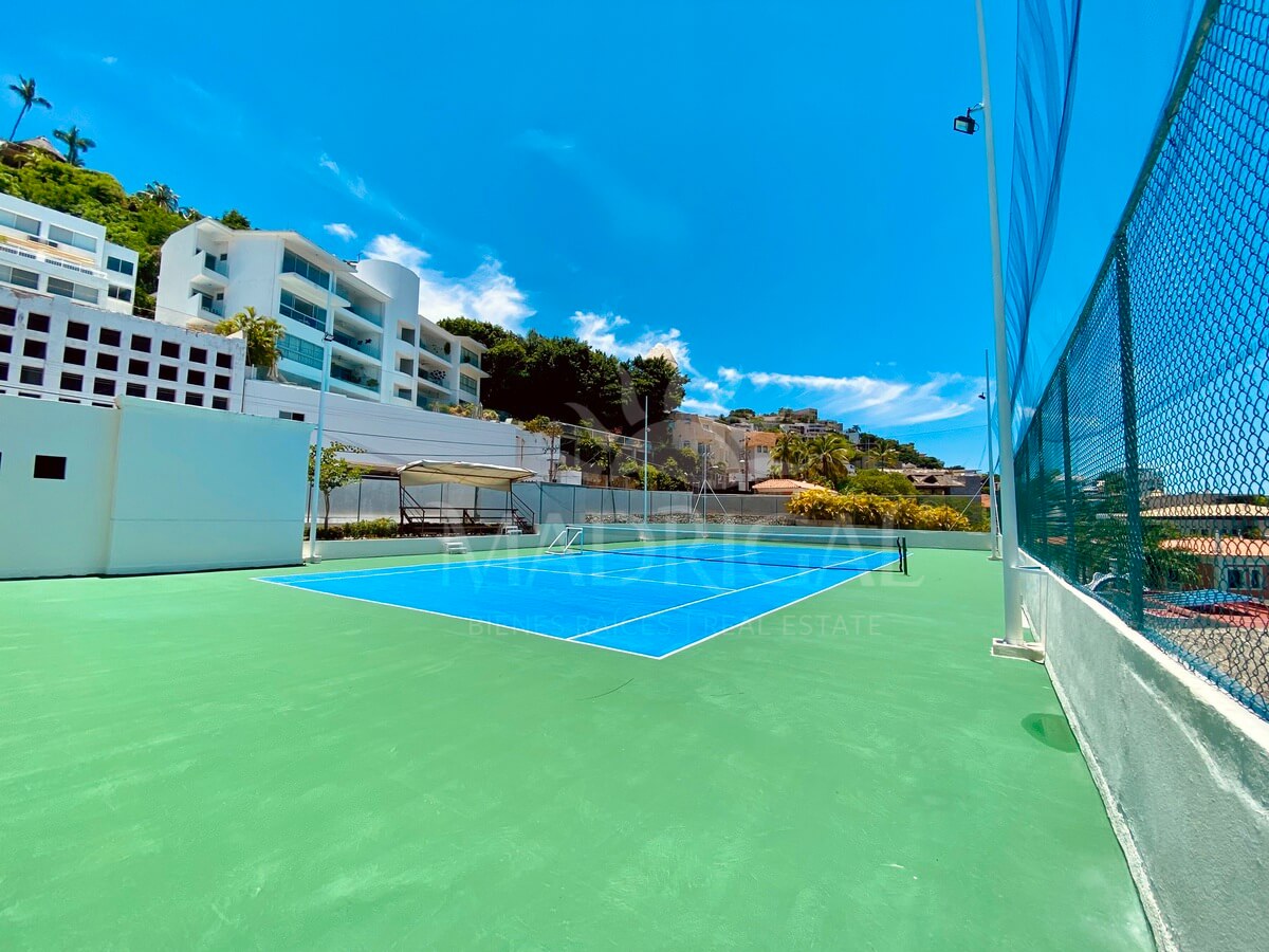 Villas Alejandra - Pent House en venta en Brisas Guitarrón Acapulco frente a playa