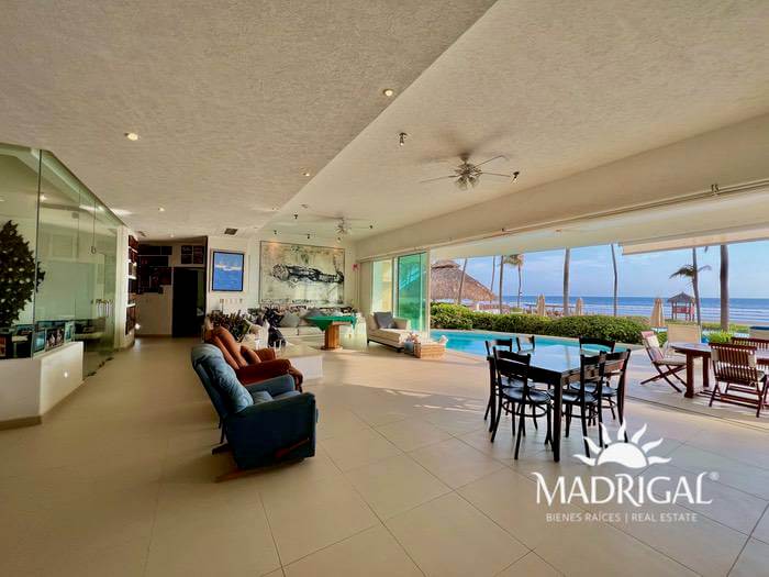 Dos Soles, departamento en venta en Nivel Jardín frente al mar