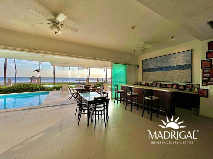 Dos Soles, departamento en venta en Nivel Jardín frente al mar