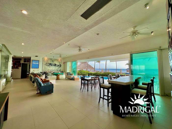Dos Soles, departamento en venta en Nivel Jardín frente al mar