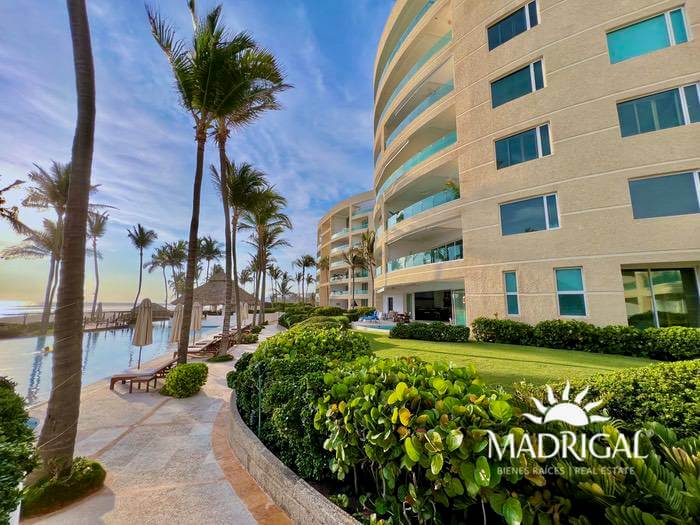 Dos Soles, departamento en venta en Nivel Jardín frente al mar