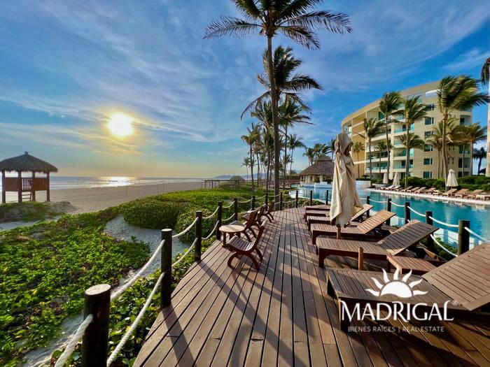 Dos Soles, departamento en venta en Nivel Jardín frente al mar