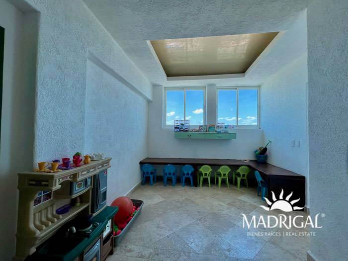 Dos Soles, departamento en venta en Nivel Jardín frente al mar