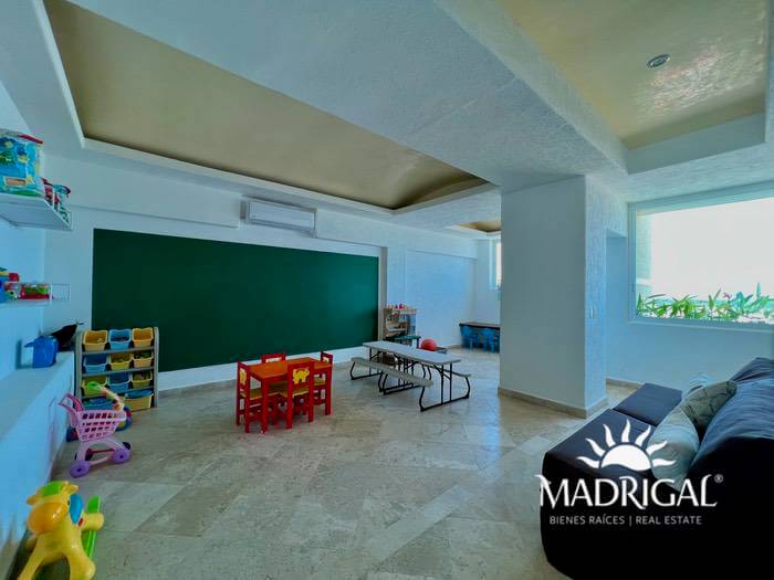 Dos Soles, departamento en venta en Nivel Jardín frente al mar