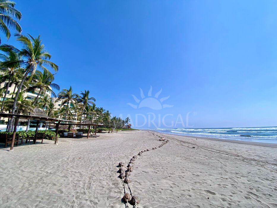 Dos Soles, departamento en venta en Nivel Jardín frente al mar